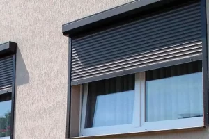 Dispositivos de bloqueo para persianas de seguridad: Refuerzo inteligente contra intrusiones